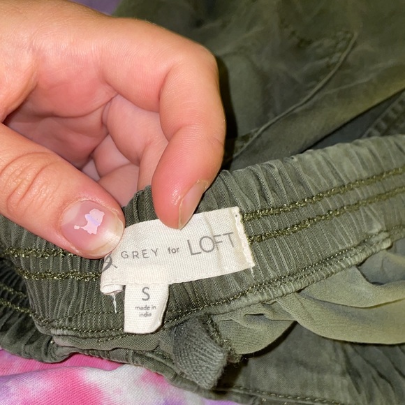 Loft green joggers - Picture 3 of 3